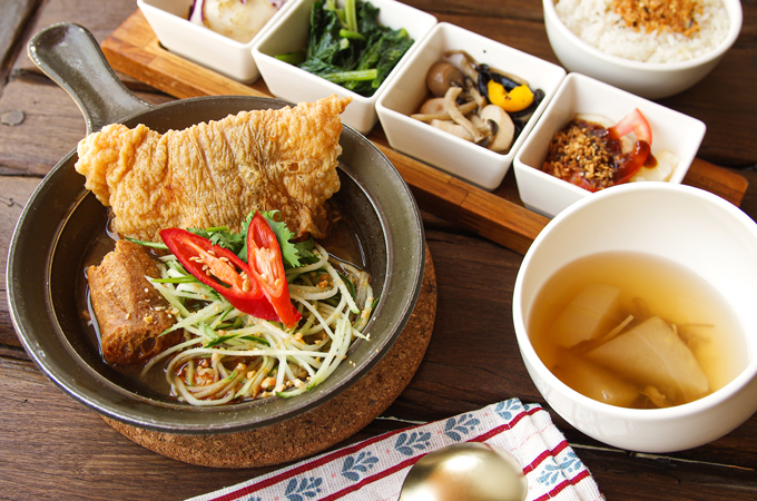 麻辣嫩雞煲